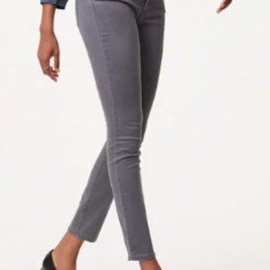 LOFT Curvy High Rise Skinny Jeans In Grey - Sz30